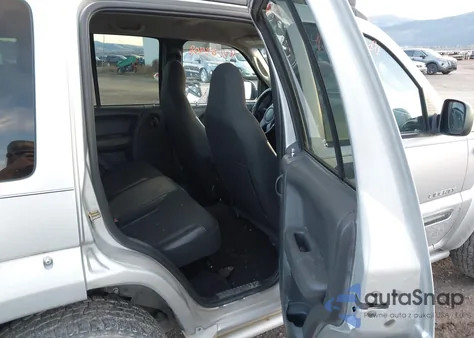 2004 Jeep Liberty Renegade z USA, uszkodzony, nr VIN 1J4GL38K54W141544